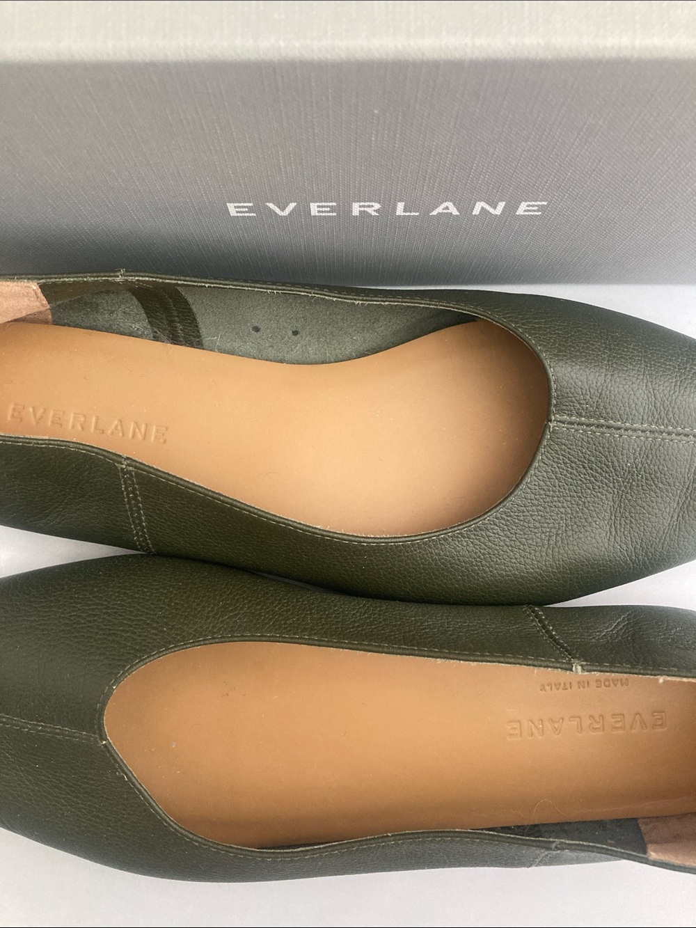 Everlane Soft Point Flat in Size 8 Dark Green Leather - Picture 4 of 4